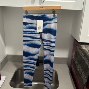 The Free Yoga- yoga pants